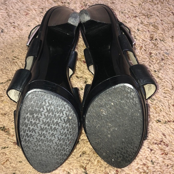 Authentic MICHAEL Michael Kors Black heels. - Picture 8 of 8
